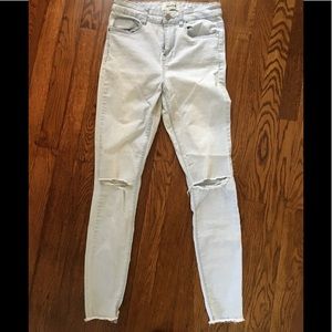 Light Wash Jeans 👖